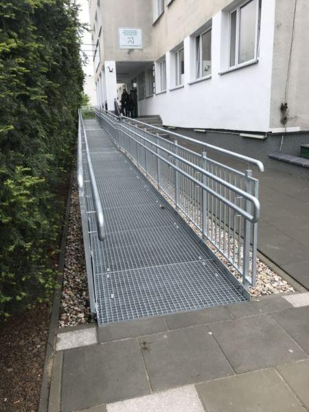 Podjazd z balustradami 3